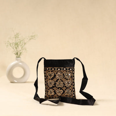 Kutch ahir hand embroidered sling bag 33 - handcrafted