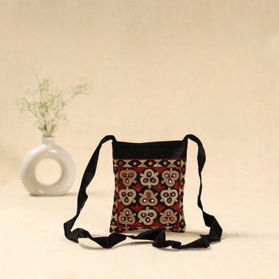 Kutch ahir hand embroidered sling bag 35 - handcrafted