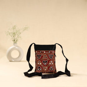 Kutch ahir hand embroidered sling bag 36 - handcrafted