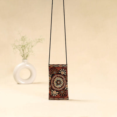 Kutch ahir hand embroidered sling dori mobile pouch 100