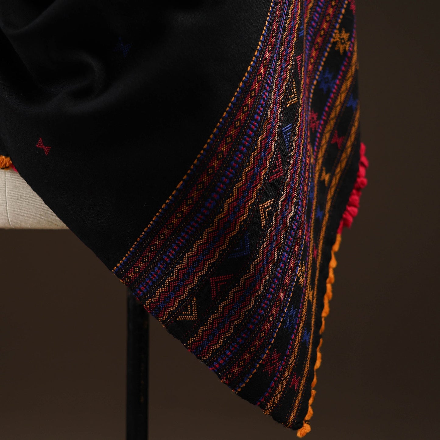 Kutch bhujodi handwoven merino wool dhabla shawl 22