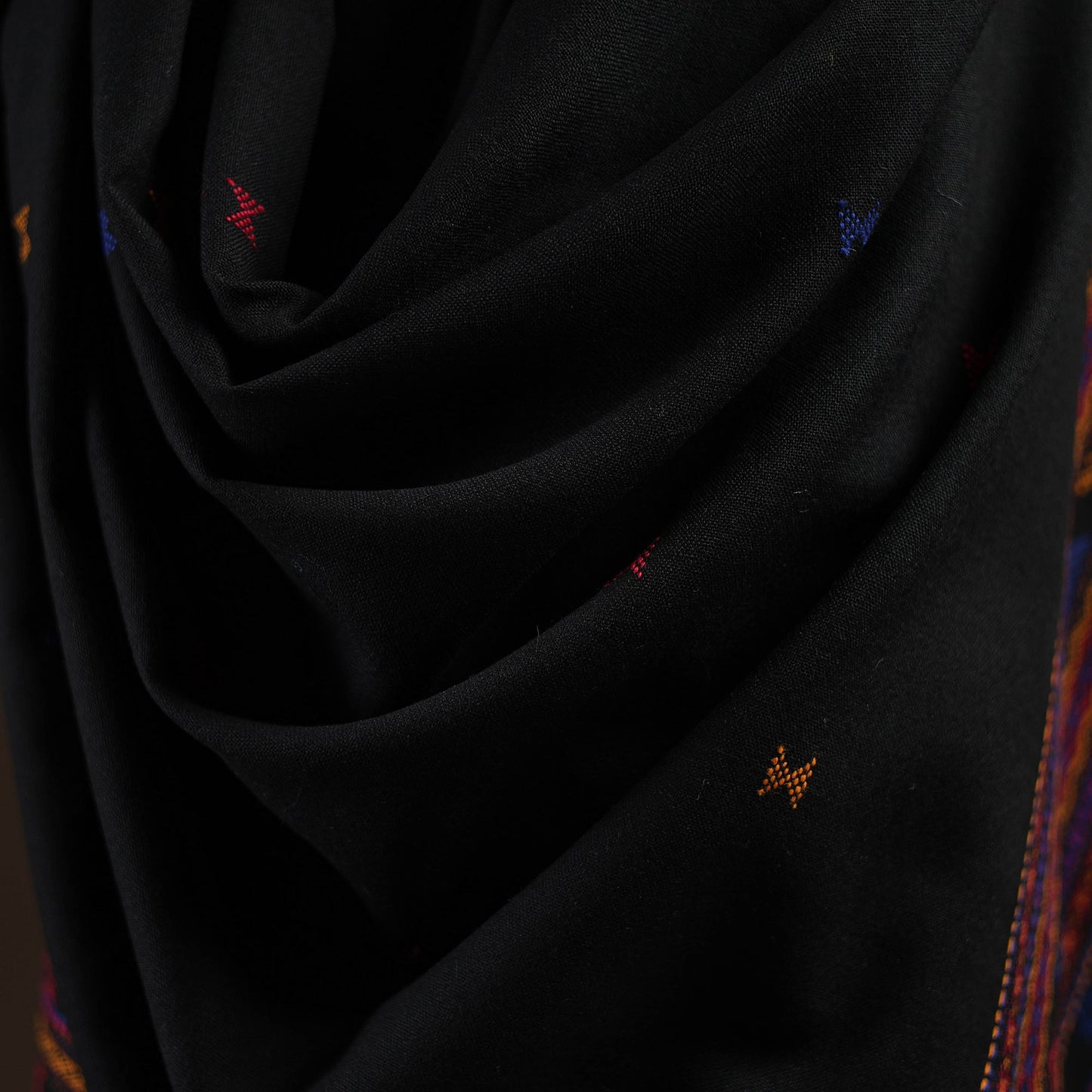 Kutch bhujodi handwoven merino wool dhabla shawl 22