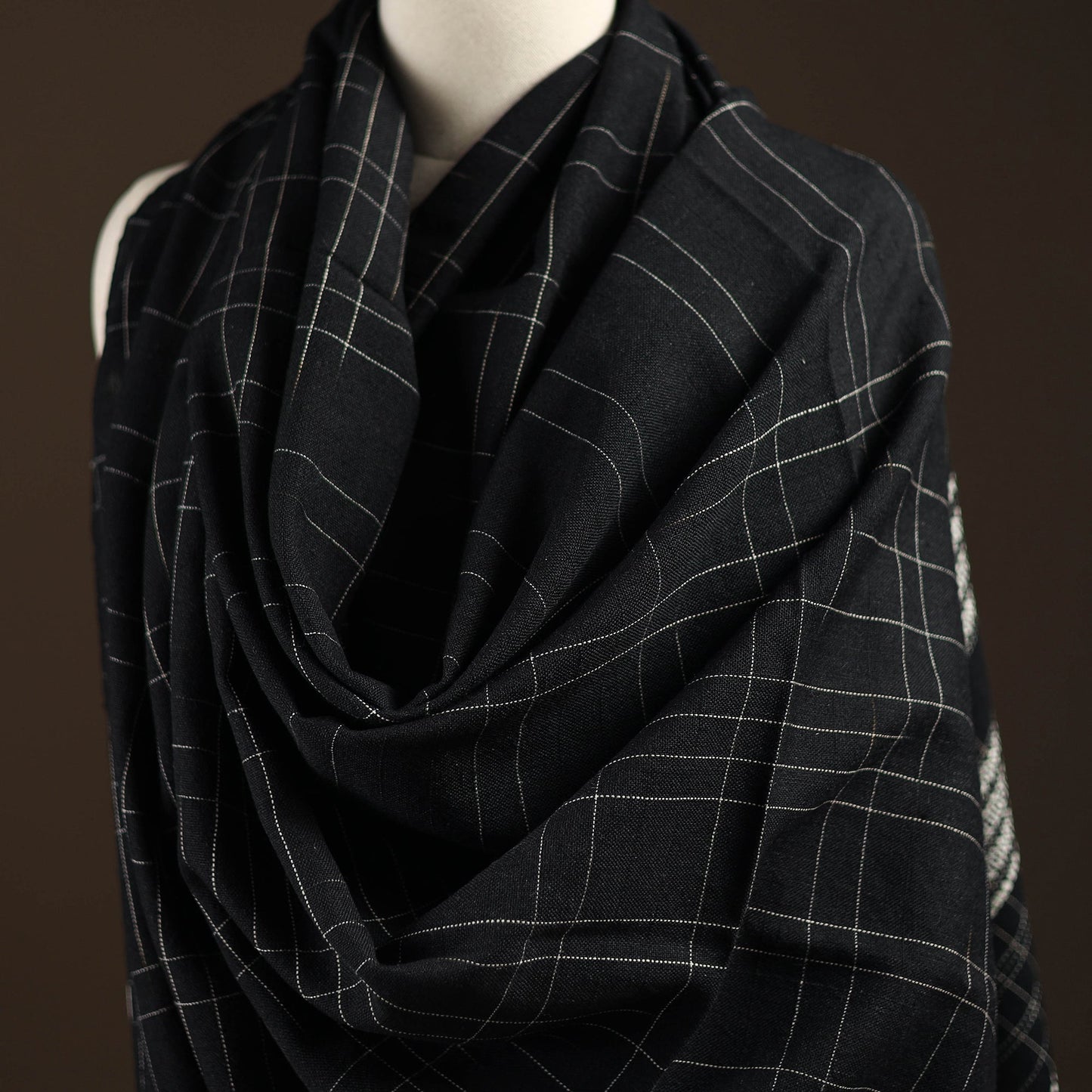 Kutch bhujodi handwoven merino wool shawl 114 - handcrafted