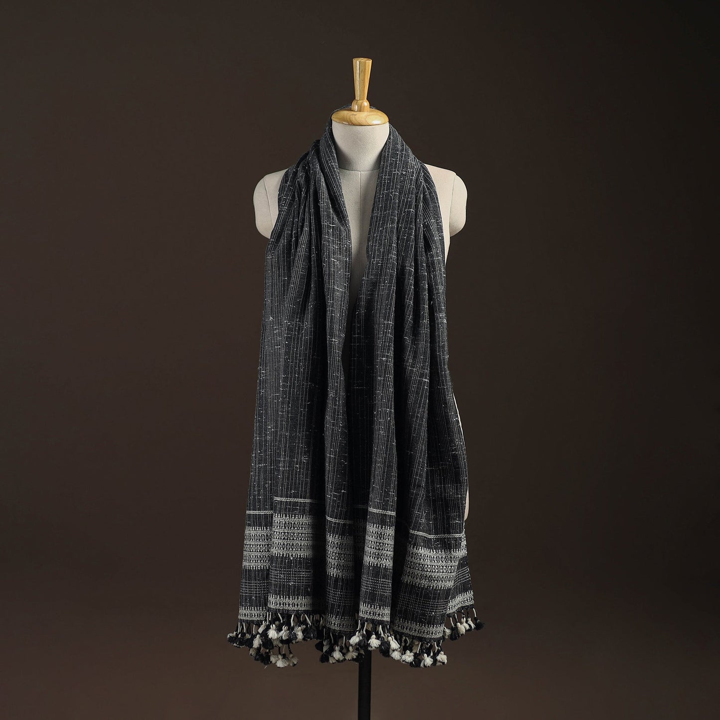 Kutch bhujodi handwoven merino wool shawl 162 - handcrafted