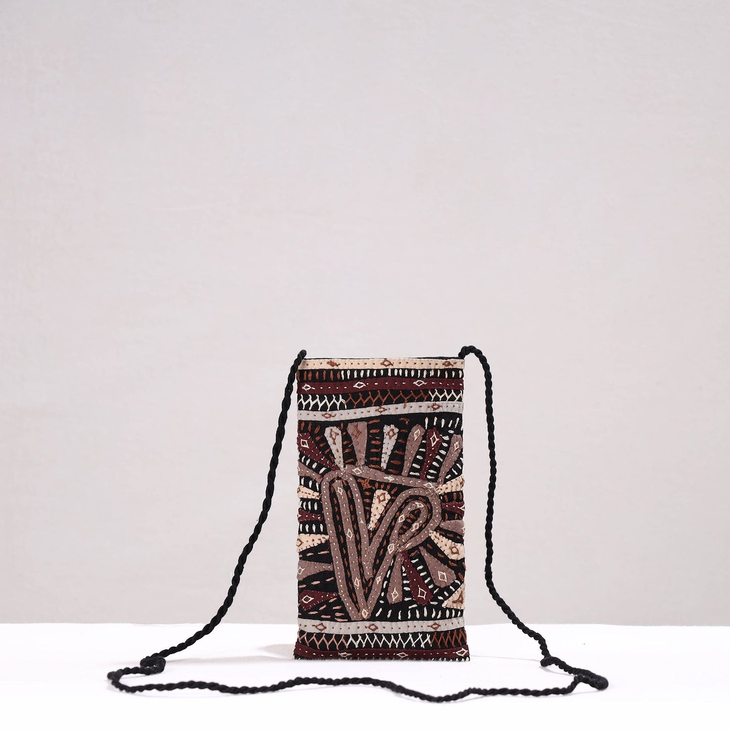 Black Kutch Dhebariya Qatab Embroidery Cotton Sling Mobile Pouch 