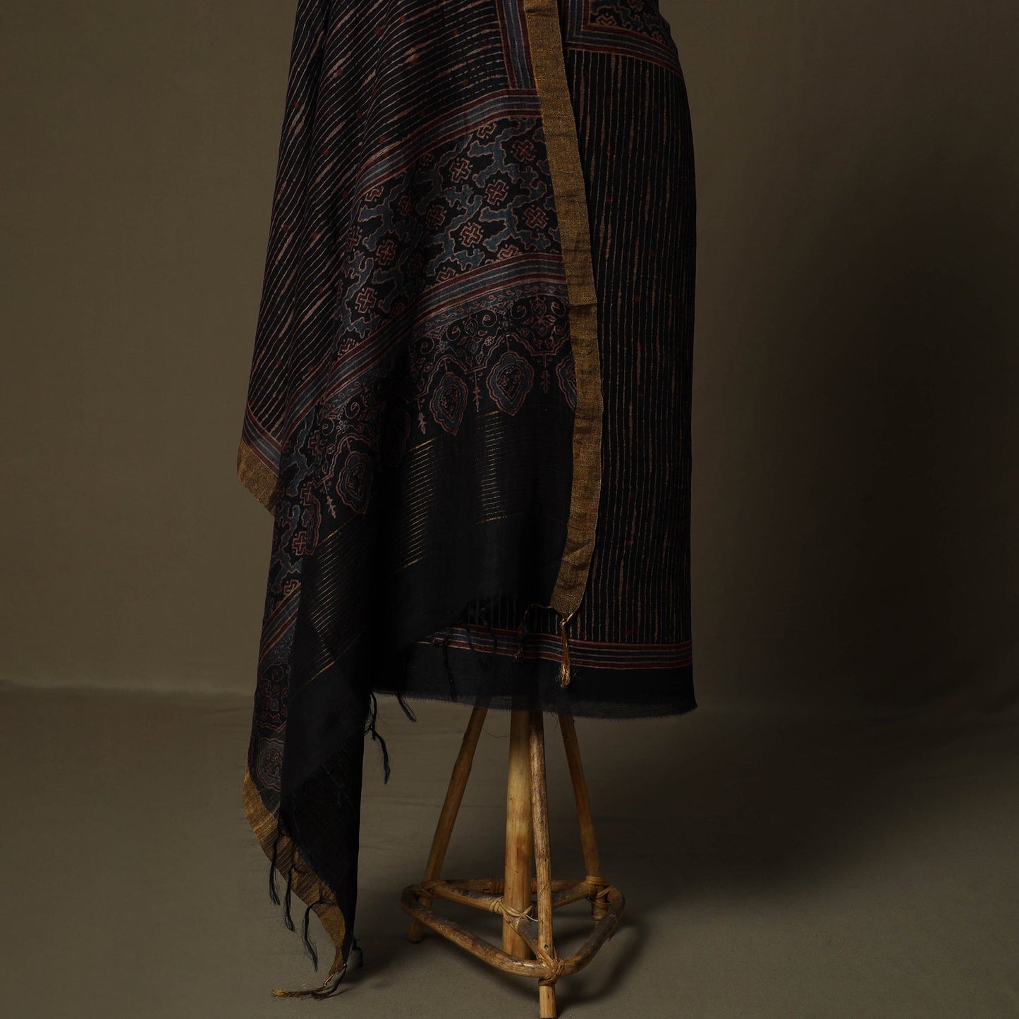 Kutch hand block ajrakh print natural dyed linen 2pc