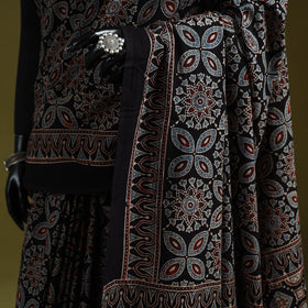 Kutch hand block print natural dyed pure mul cotton ajrakh