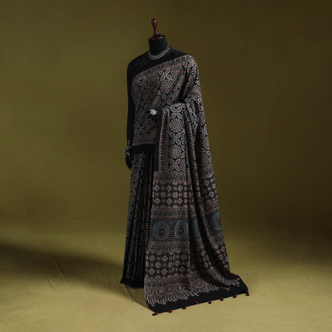 Kutch hand block print natural dyed pure mul cotton ajrakh