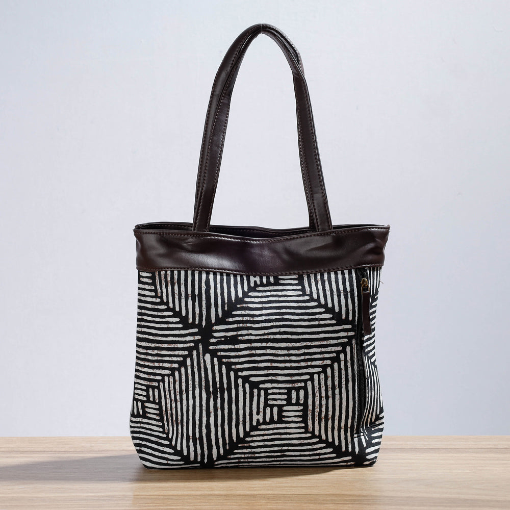 screen print shoulder bag