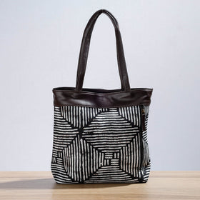 screen print shoulder bag