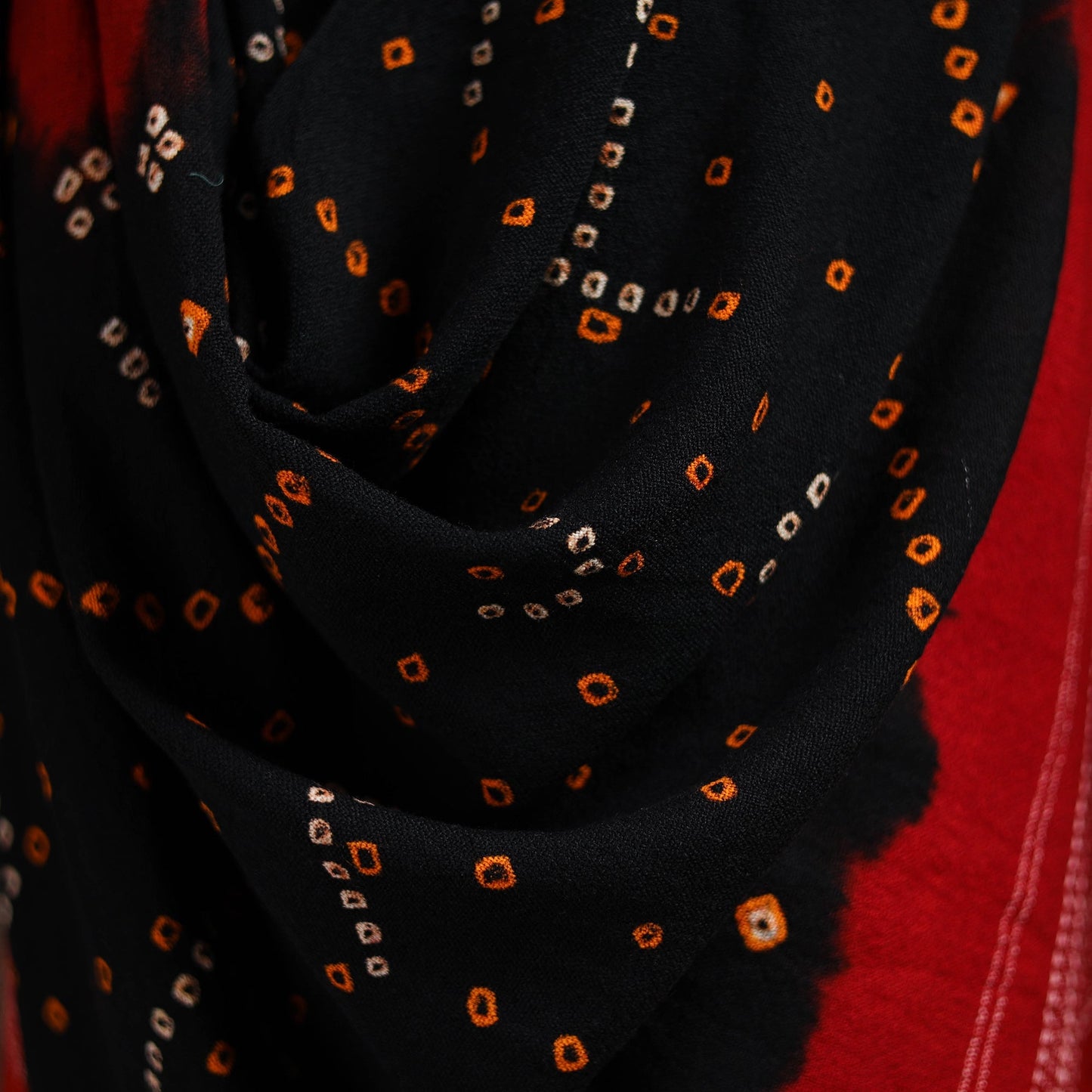 Kutch handwoven bandhani merino wool shawl 01 - handcrafted