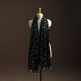 Kutch handwoven bandhani woolen shawl 69 - handcrafted