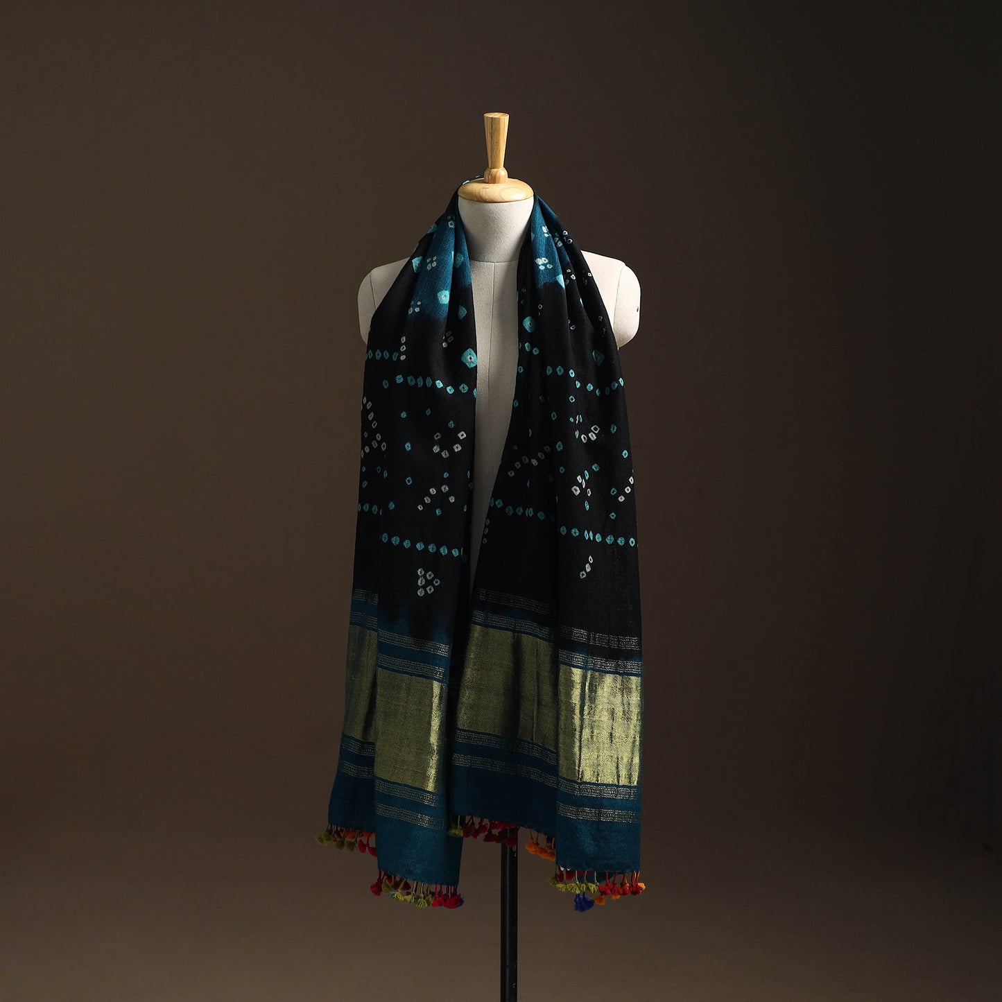 Kutch handwoven bandhani woolen shawl with zari border 55