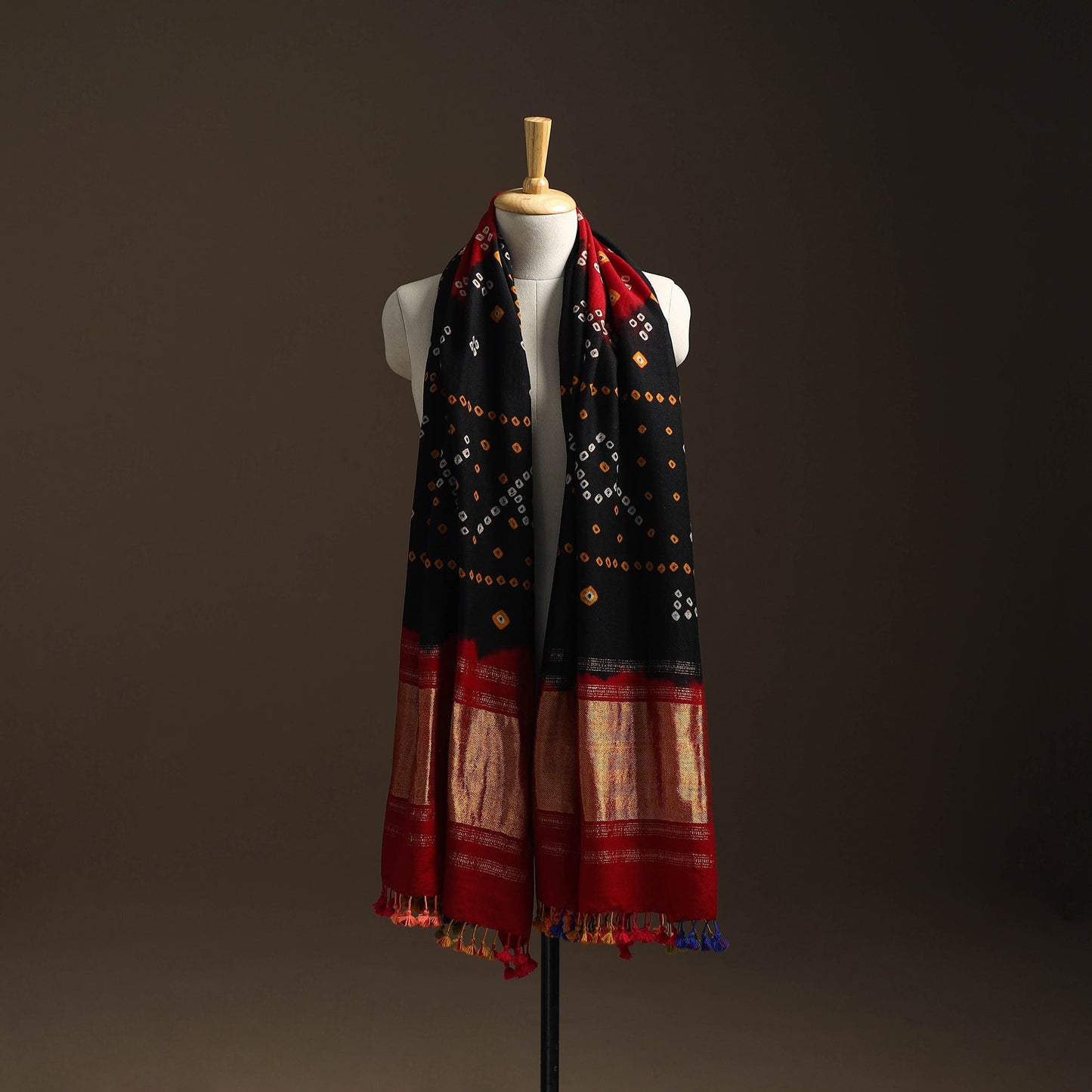 Kutch handwoven bandhani woolen shawl with zari border 56