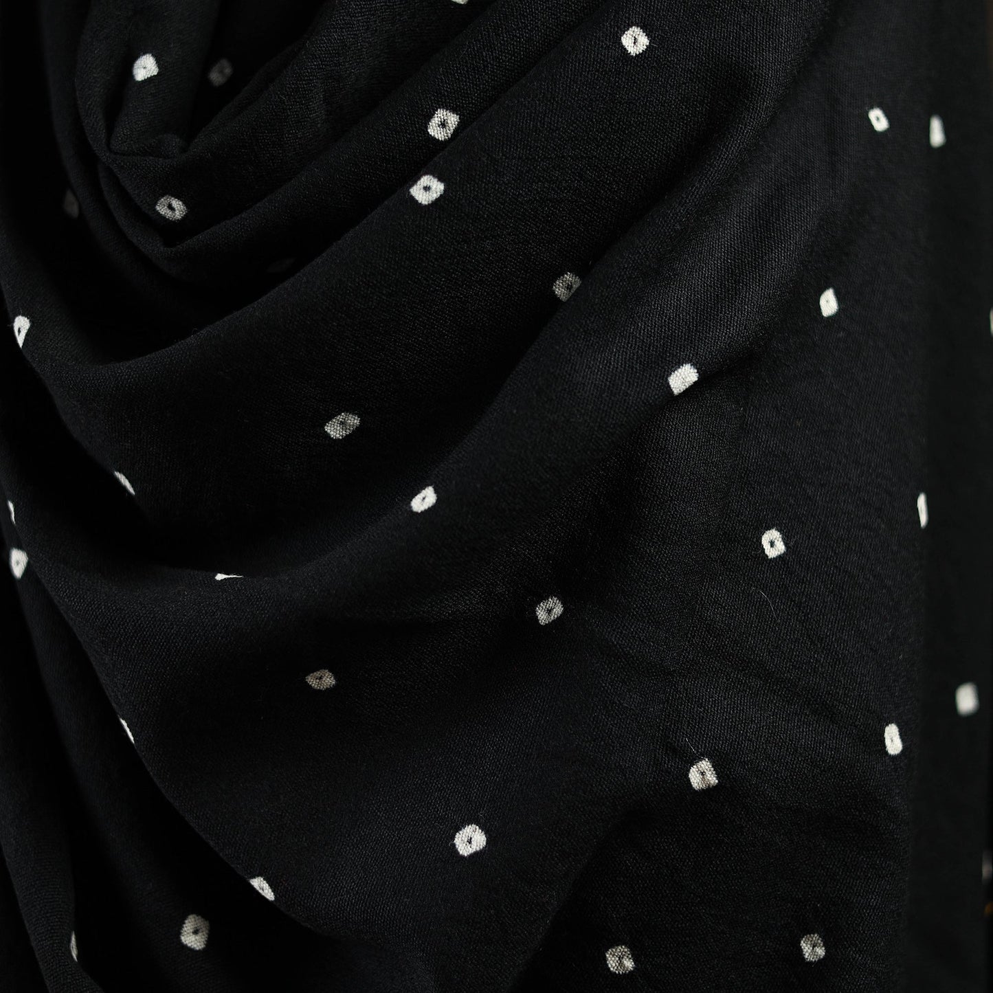 Kutch handwoven merino wool bandhani tie-dye shawl 89