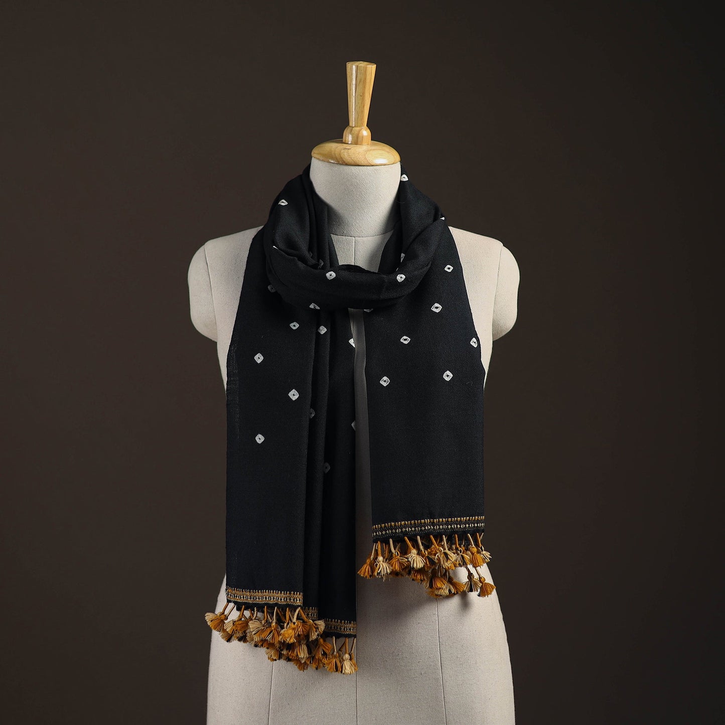 Kutch handwoven merino wool bandhani tie-dye stole 169