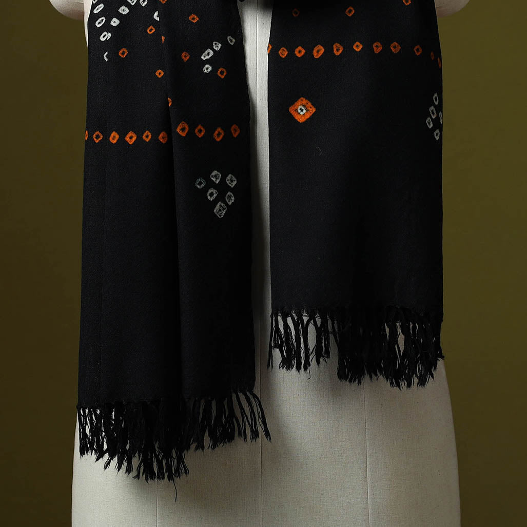 Kutch handwoven merino wool tie-dye bandhani stole 06