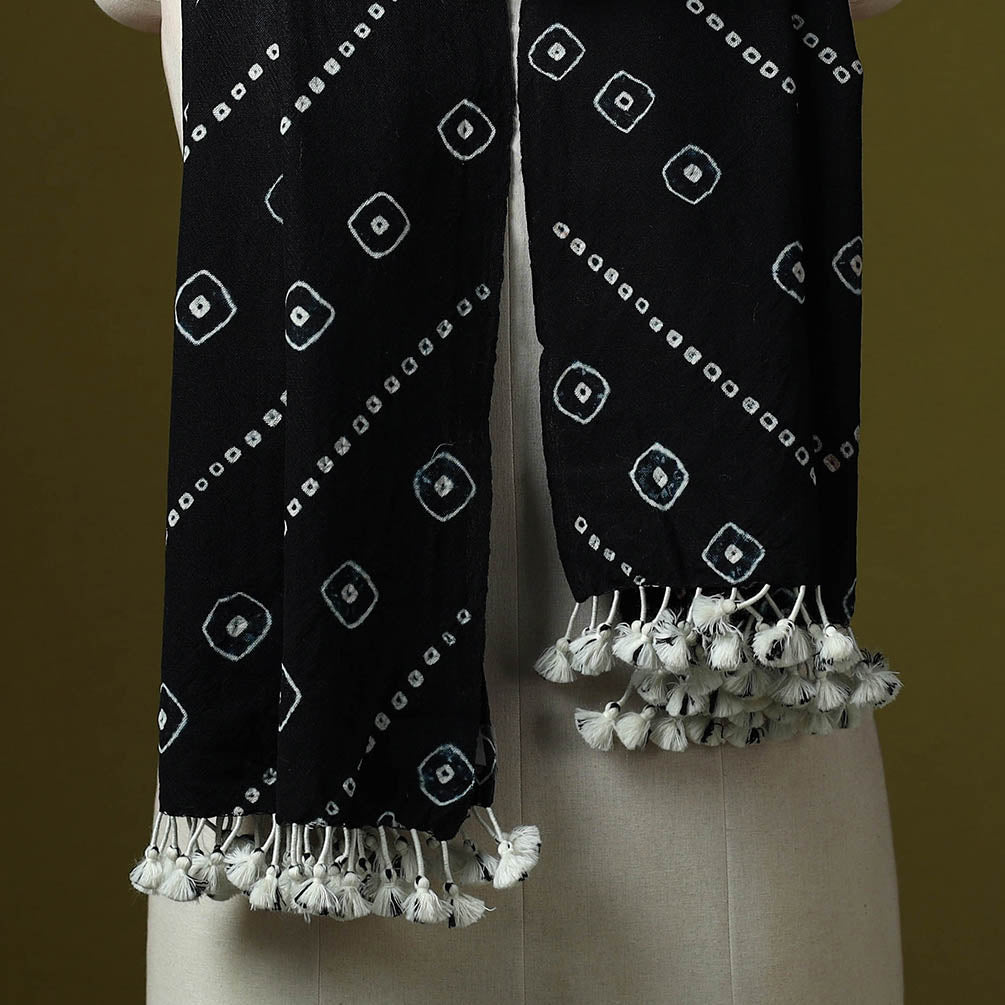 Kutch handwoven merino wool tie-dye bandhani stole 35