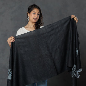 Buy Kutch Handwoven Clamp Dyed Shibori Silk x Merino Wool Shawl Online at iTokri.com