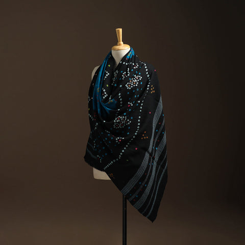 Kutch mirror work handwoven bandhani bagida woolen shawl 06