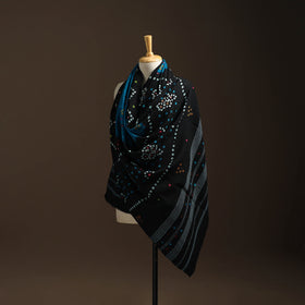 Kutch mirror work handwoven bandhani bagida woolen shawl 06