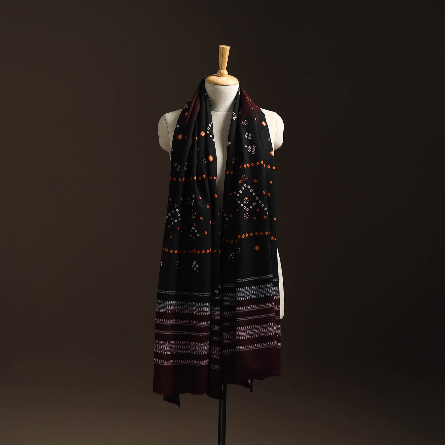 Kutch mirror work handwoven bandhani bagida woolen shawl 25