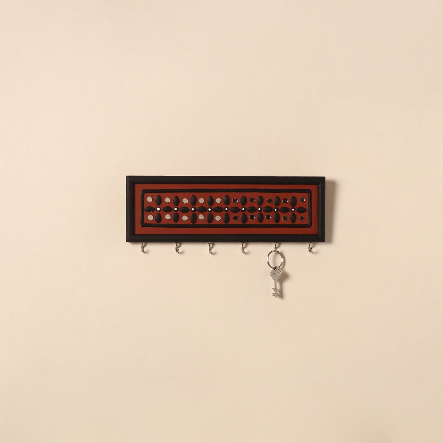 Kutch mud mirror work lippan art key holder (4 x 12 in) 10