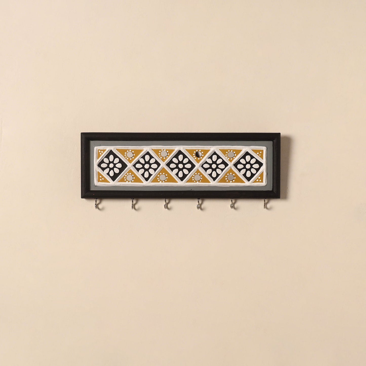 Kutch mud mirror work lippan art key holder (4 x 12 in) 18