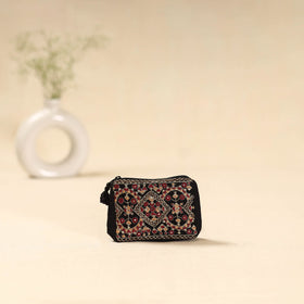 Kutch neran hand embroidered coin pouch 172 - handcrafted