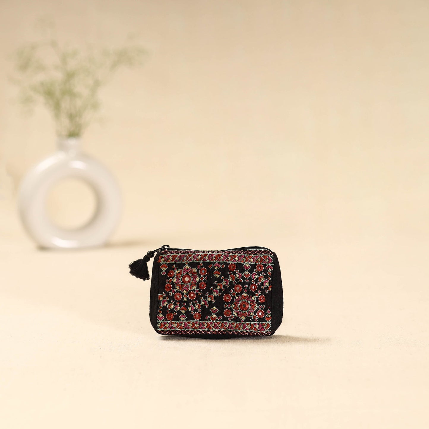 Kutch neran hand embroidered coin pouch 173 - handcrafted