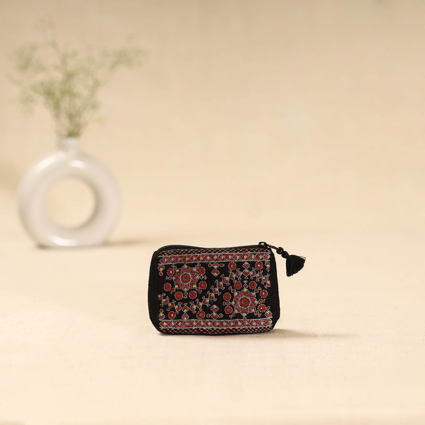 Kutch neran hand embroidered coin pouch 173 - handcrafted