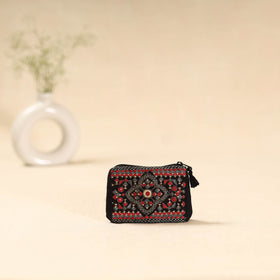 Kutch neran hand embroidered coin pouch 180 - handcrafted