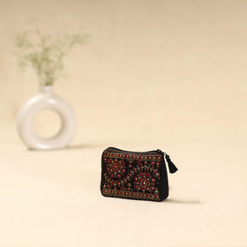 Kutch neran hand embroidered coin pouch 187 - handcrafted