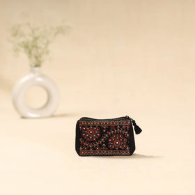 Kutch neran hand embroidered coin pouch 187 - handcrafted