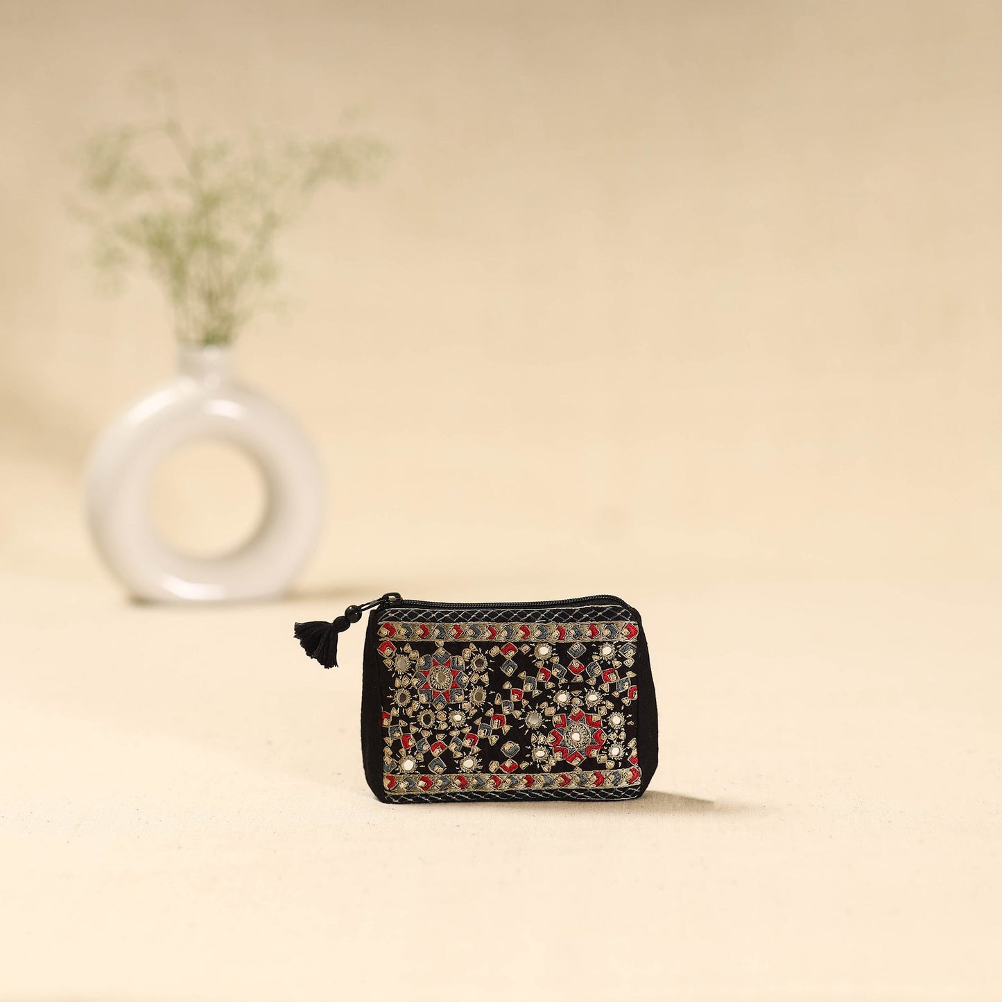 Kutch neran hand embroidered coin pouch 191 - handcrafted