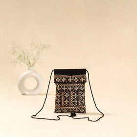 Kutch neran hand embroidered sling bag 246 - handcrafted