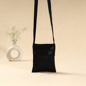 Kutch neran hand embroidered sling bag 46 - handcrafted