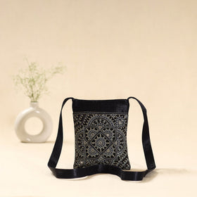 Kutch neran hand embroidered sling bag 48 - handcrafted