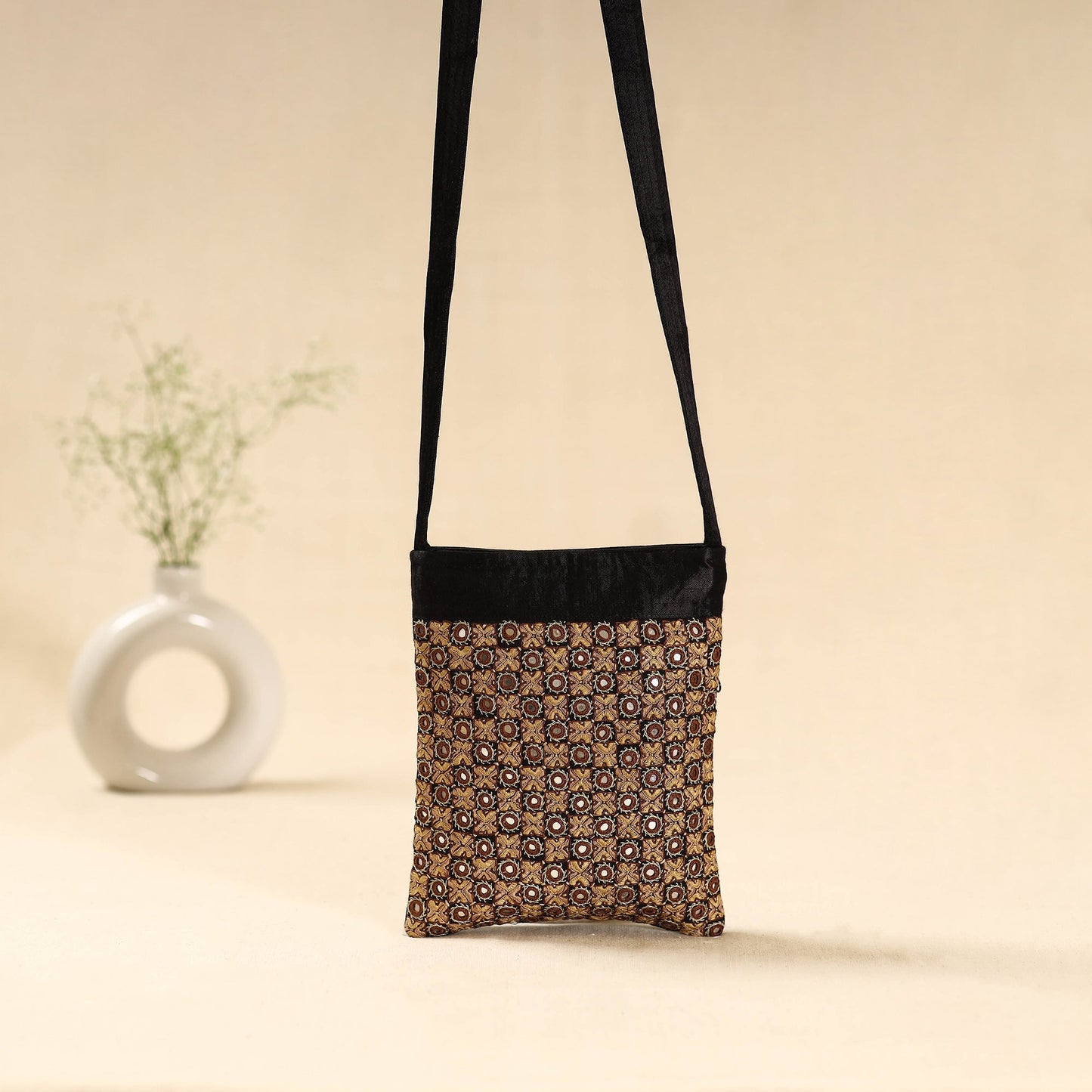 Kutch neran hand embroidered sling bag 50 - handcrafted