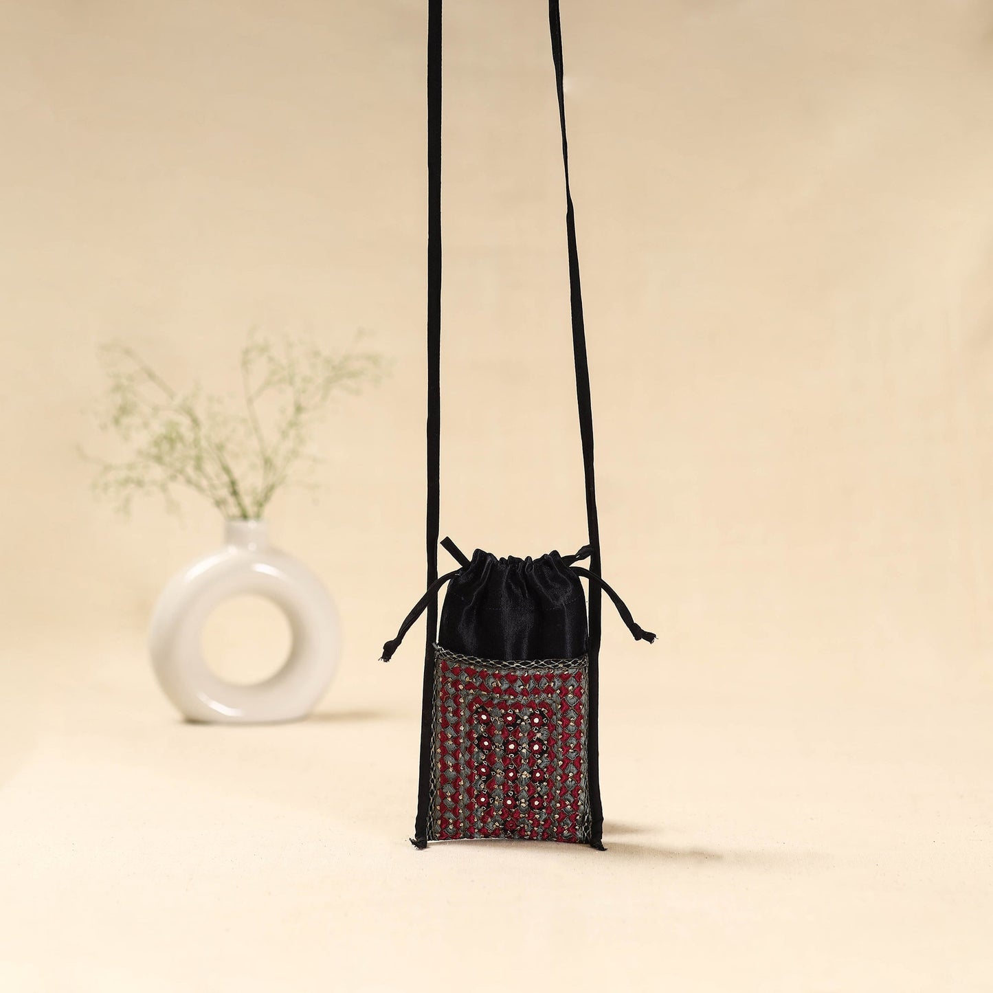 Kutch neran hand embroidered sling dori mobile pouch 212