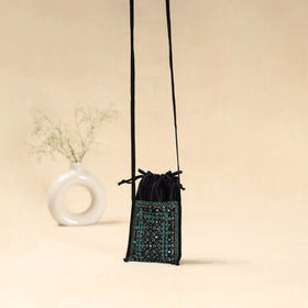 Kutch neran hand embroidered sling dori mobile pouch 214