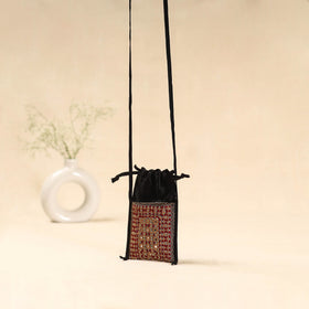 Kutch neran hand embroidered sling dori mobile pouch 221