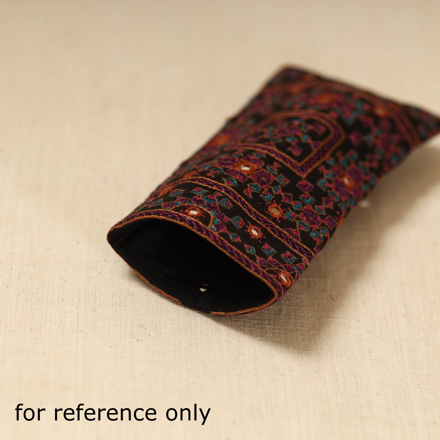 Kutch neran hand embroidered spectacle pouch 229