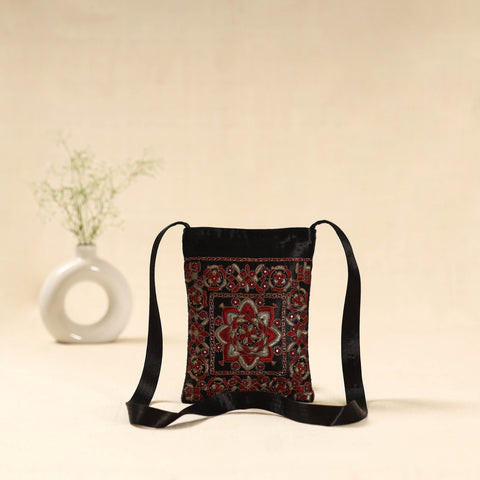 Kutch pakko hand embroidered sling bag 73 - handcrafted