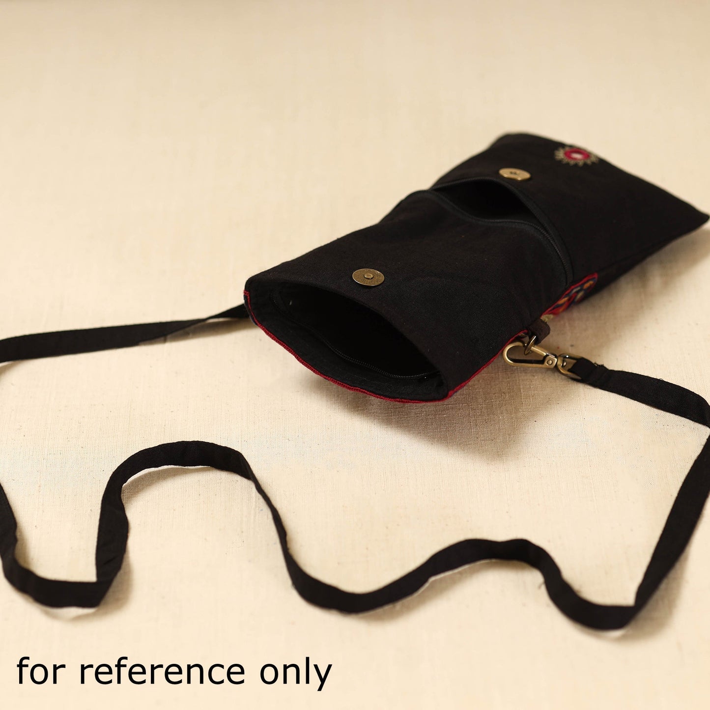 Kutch pakko hand embroidered sling bag 82 - handcrafted