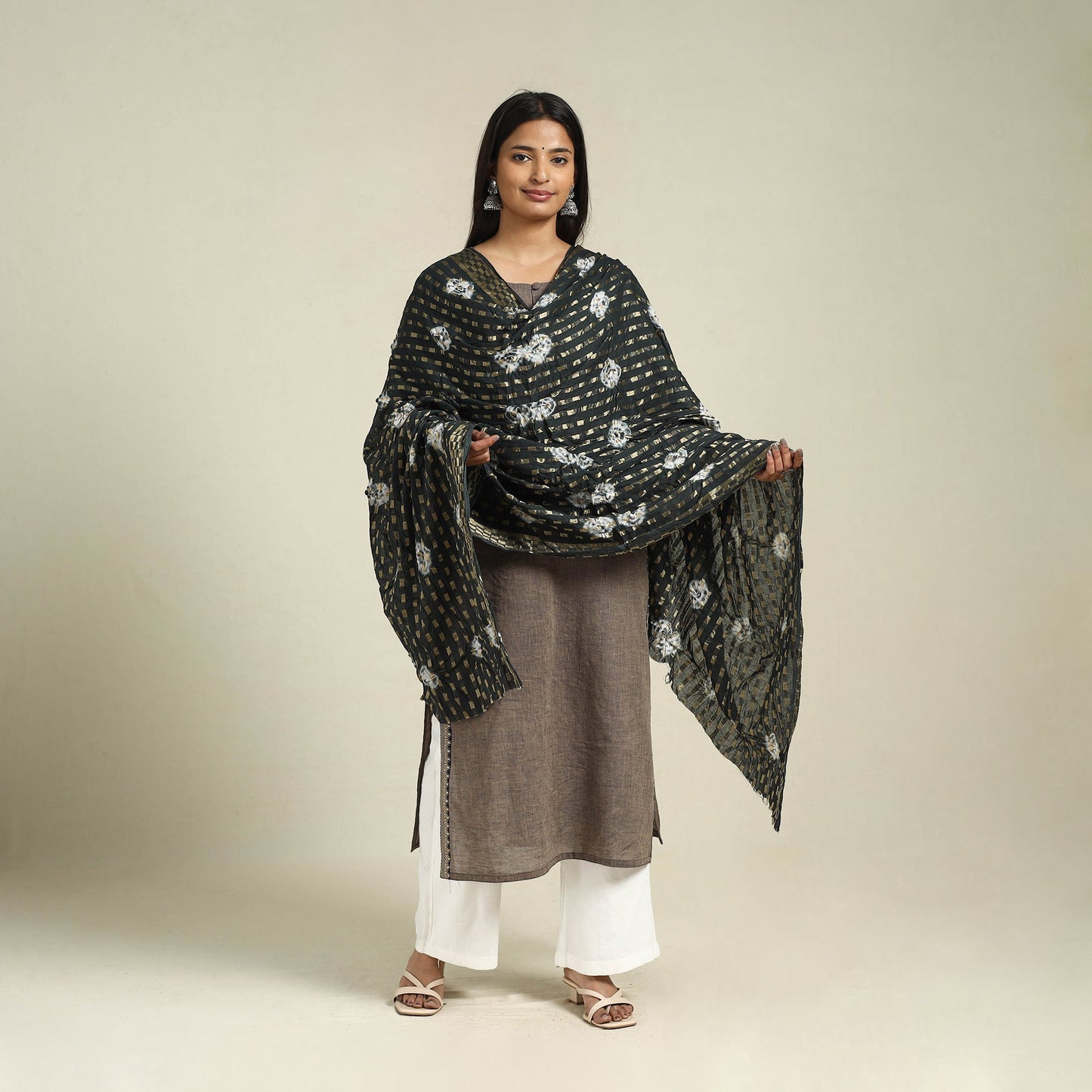Buy Black Kutch Tie-Dye Mul Cotton Bandhani Dupatta