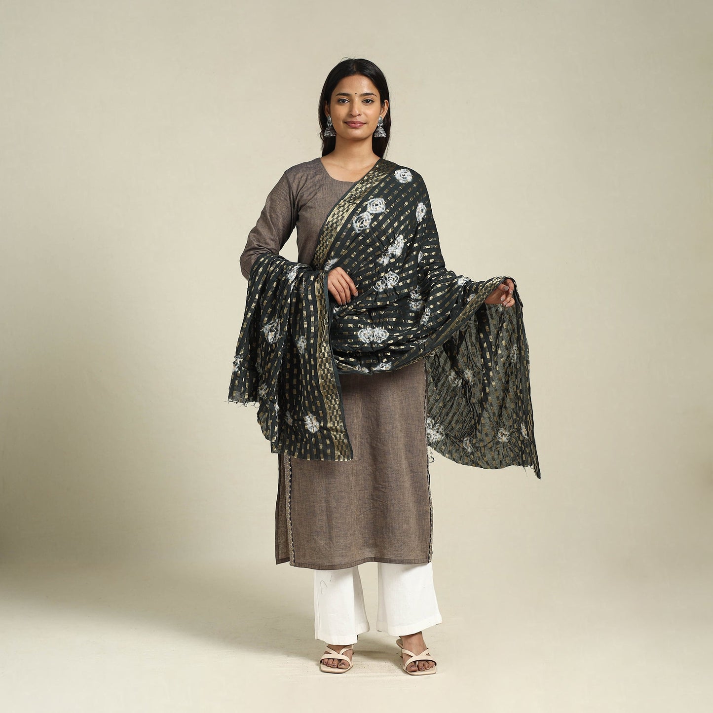 Buy Black Kutch Tie-Dye Mul Cotton Bandhani Dupatta