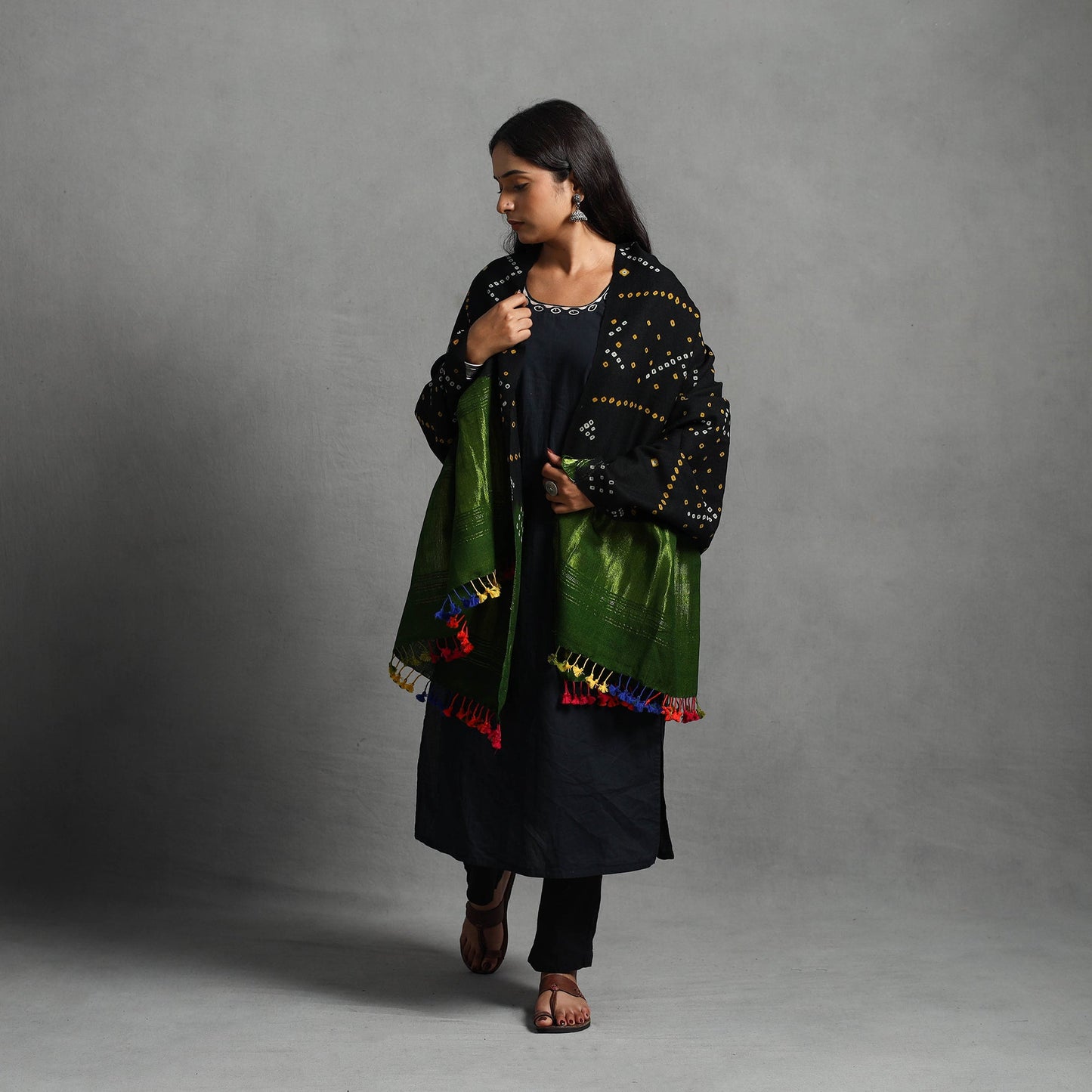 Black - kutch zari work handwoven bandhani woolen shawl 21