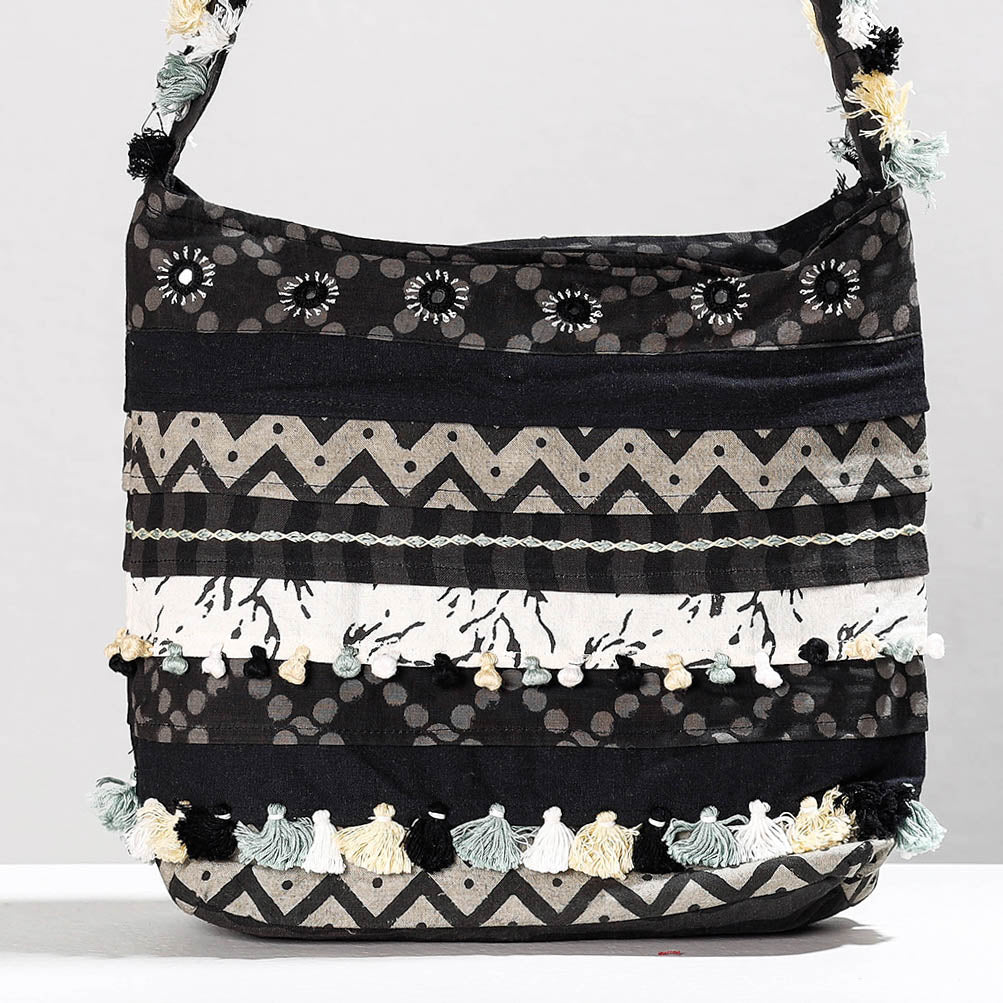lambani embroidery shoulder bag