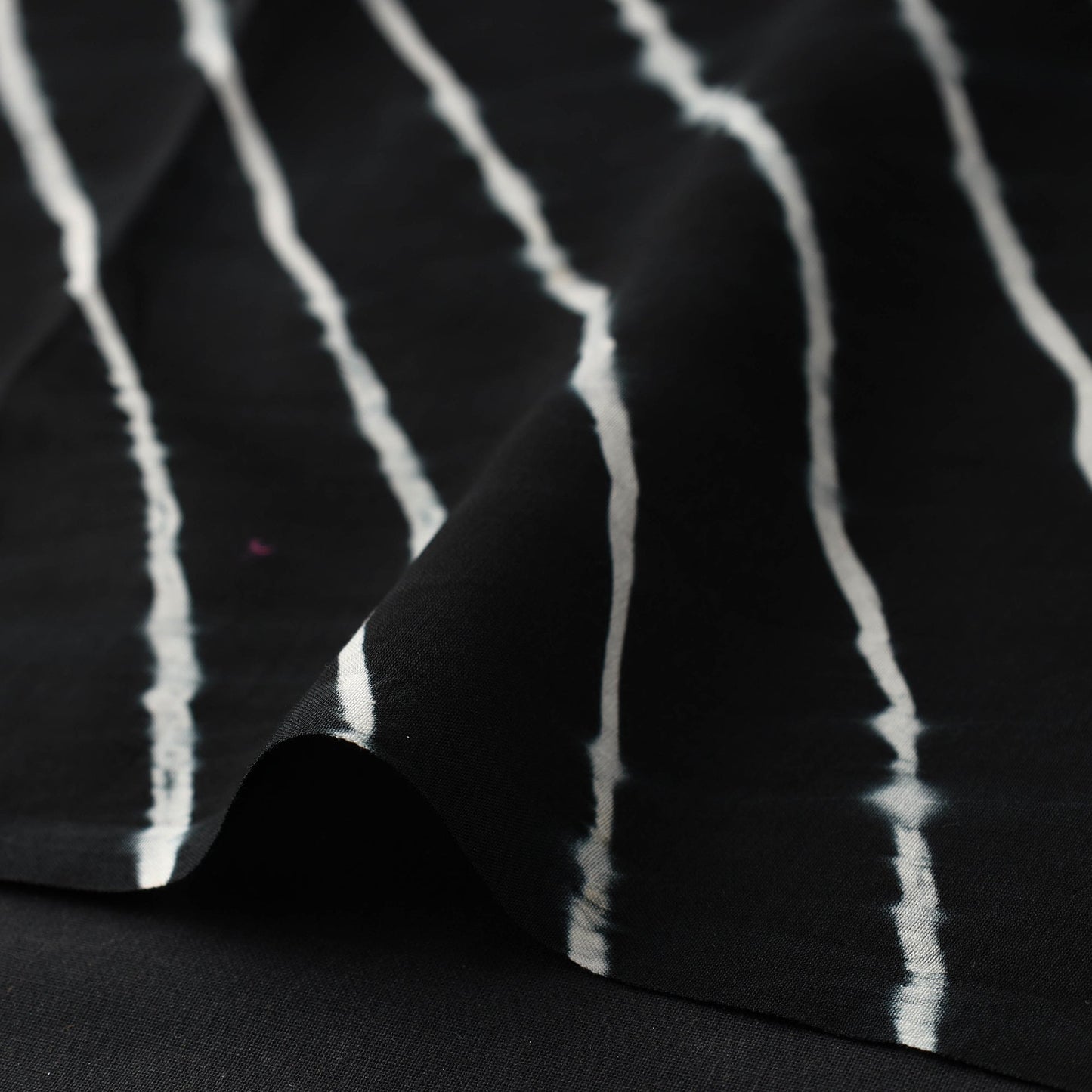 Black - leheriya tie-dye chanderi silk fabric 04
